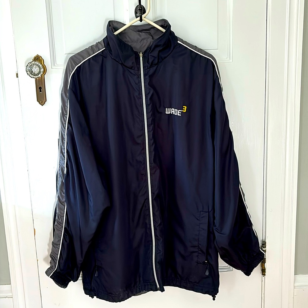 Dwayne Wade reversable Converse Jacket. Size XL